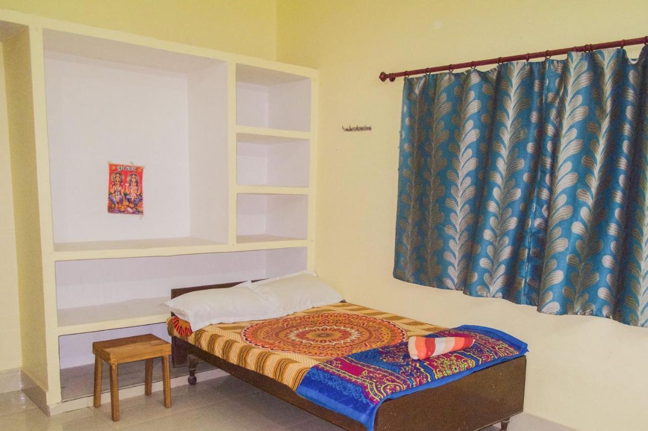 Gangotri Paying Guest House Váránaszi Kültér fotó