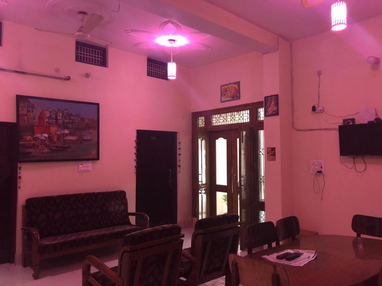 Gangotri Paying Guest House Váránaszi Kültér fotó